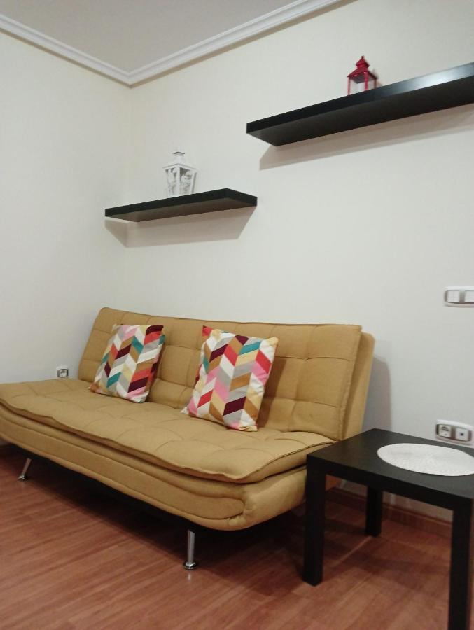 Apartamentos Chevere Rojo-Huca オビエド エクステリア 写真