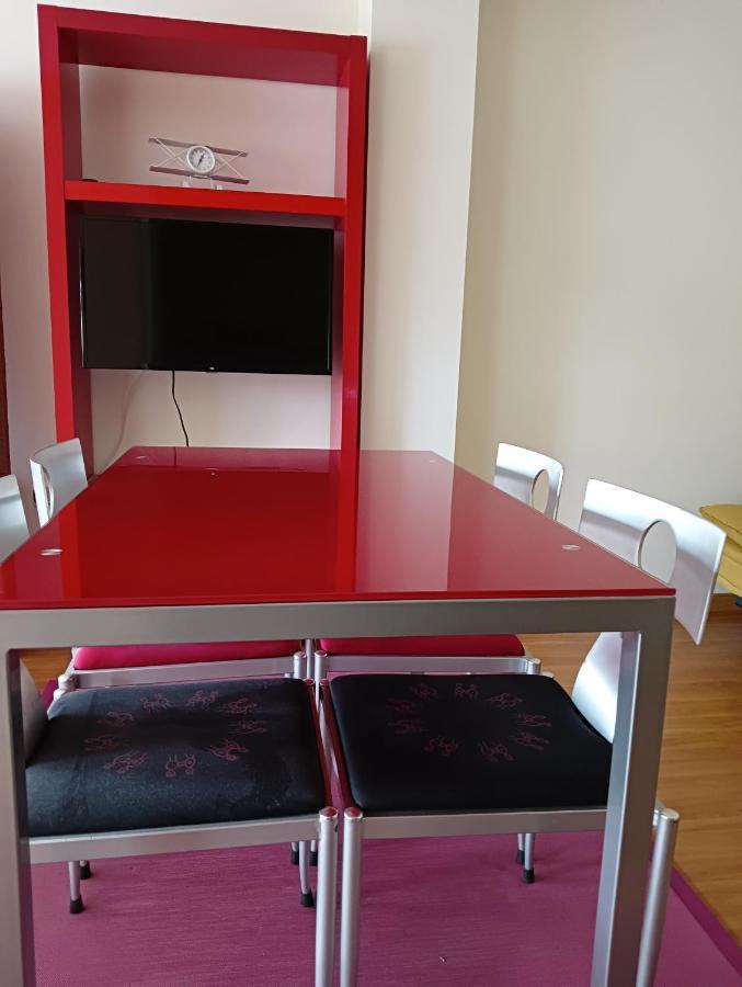 Apartamentos Chevere Rojo-Huca オビエド エクステリア 写真